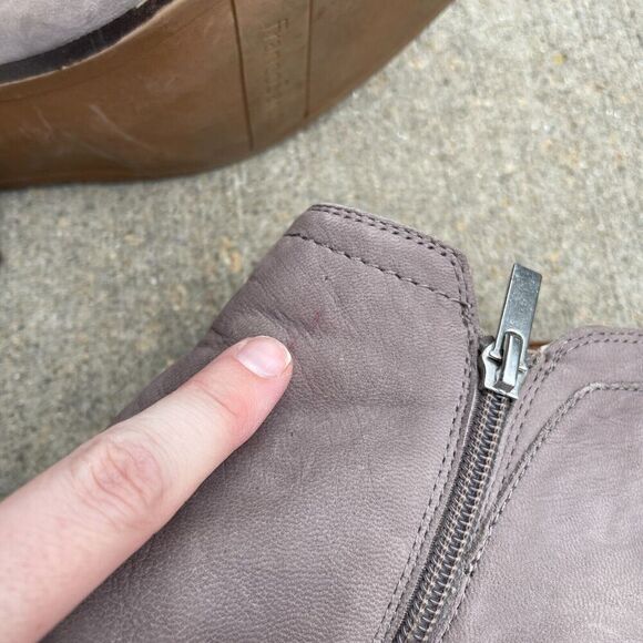 Franco Sarto Laslo Ankle Bootie Womens Size 8M Gray Leather Heeled Almond Toe - Picture 3 of 11